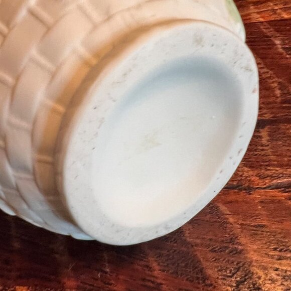 Vintage Ceramic Lilly of the Valley Trinket Dish - Picture 8 of 12